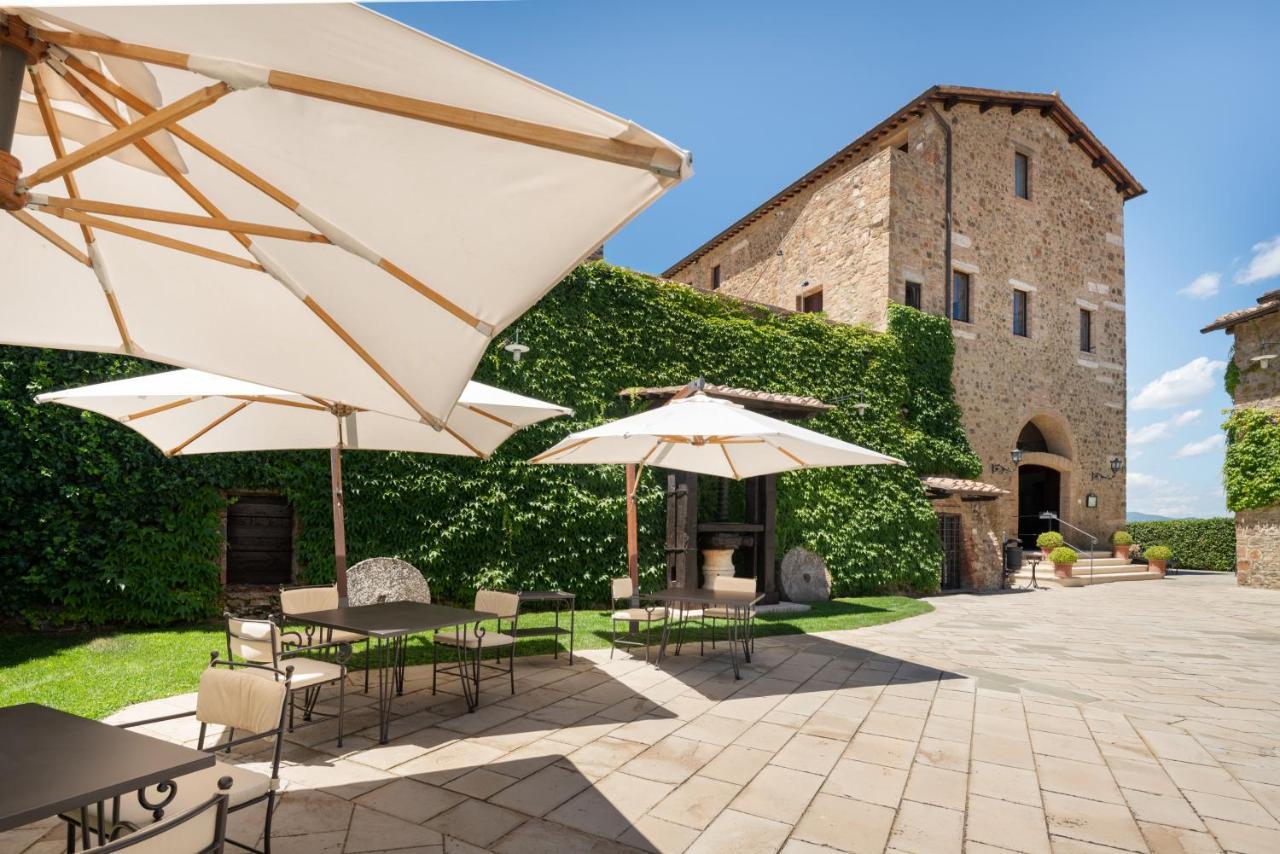 Hotel Castello Banfi - Il Borgo - Relais Et Chateaux Poggio alle Mura Zewnętrze zdjęcie