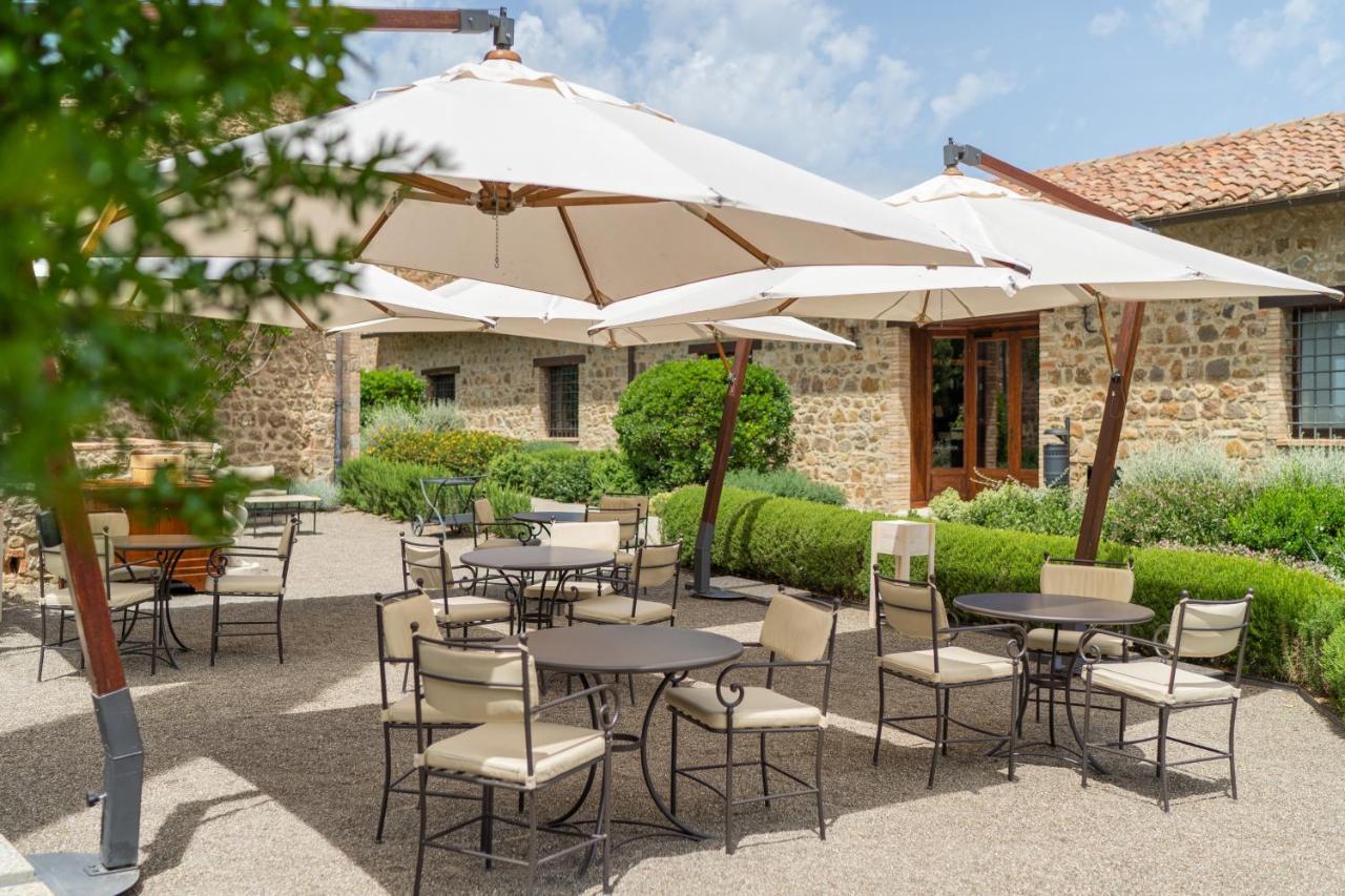 Hotel Castello Banfi - Il Borgo - Relais Et Chateaux Poggio alle Mura Zewnętrze zdjęcie