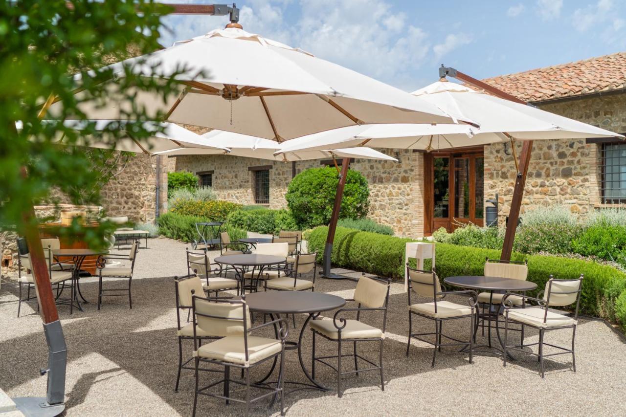 Castello Banfi - Il Borgo - Relais Et Chateaux Poggio alle Mura Zewnętrze zdjęcie