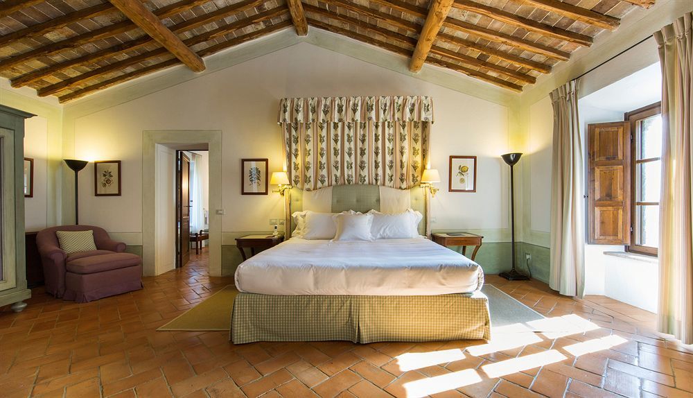 Castello Banfi - Il Borgo - Relais Et Chateaux Poggio alle Mura Zewnętrze zdjęcie