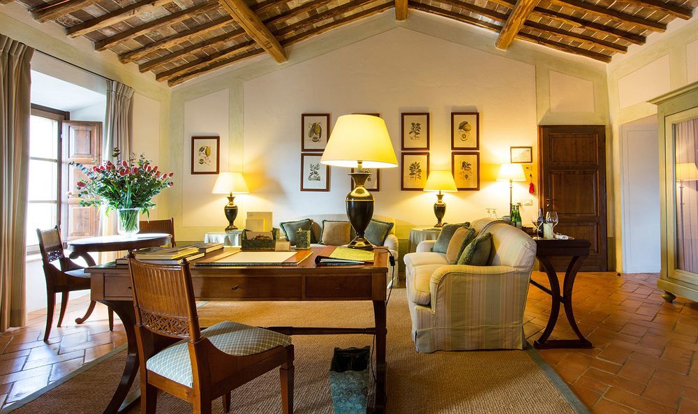 Hotel Castello Banfi - Il Borgo - Relais Et Chateaux Poggio alle Mura Zewnętrze zdjęcie