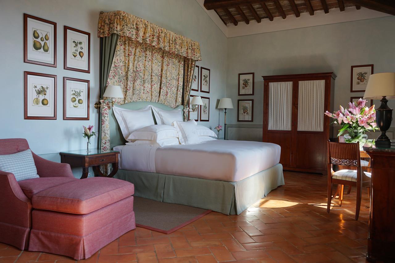 Castello Banfi - Il Borgo - Relais Et Chateaux Poggio alle Mura Zewnętrze zdjęcie