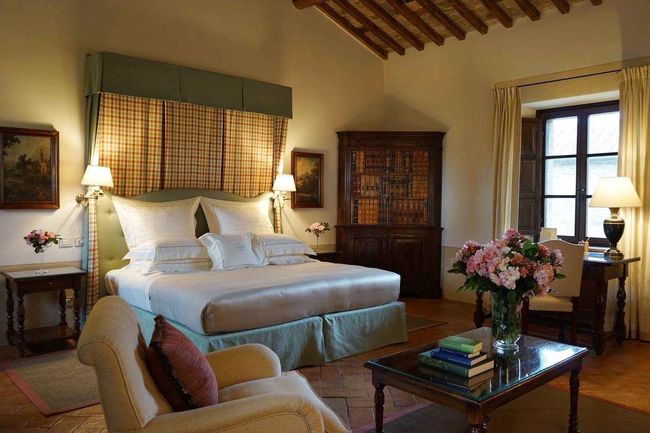 Hotel Castello Banfi - Il Borgo - Relais Et Chateaux Poggio alle Mura Zewnętrze zdjęcie